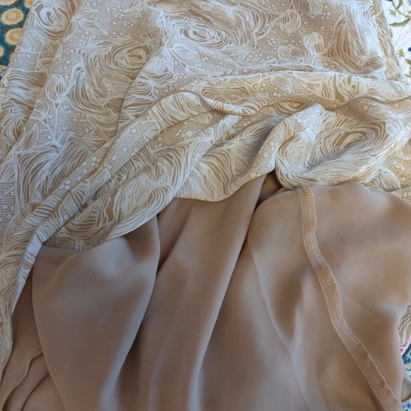 Beige Floral Short Sleeve Dress - Picture 4 of 4